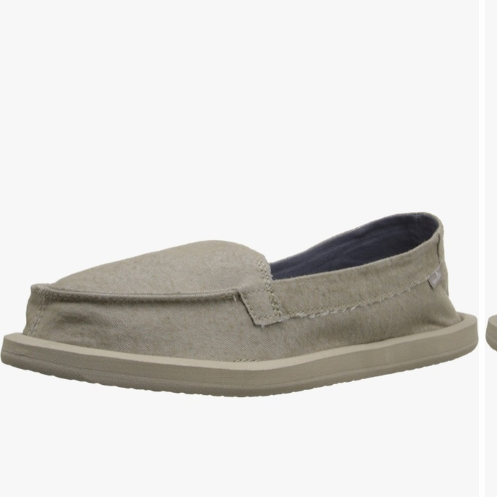 Women’s Tan Sanuks